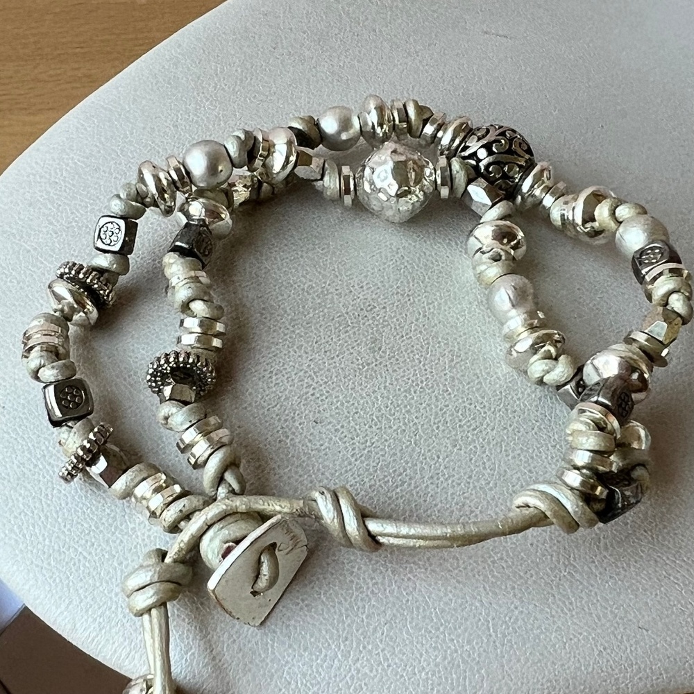 NAKAMOL SILVER MULTI BEADS ON LEATHER STRING ADJUSTABLE BRACELET TOGGLE  LOCK